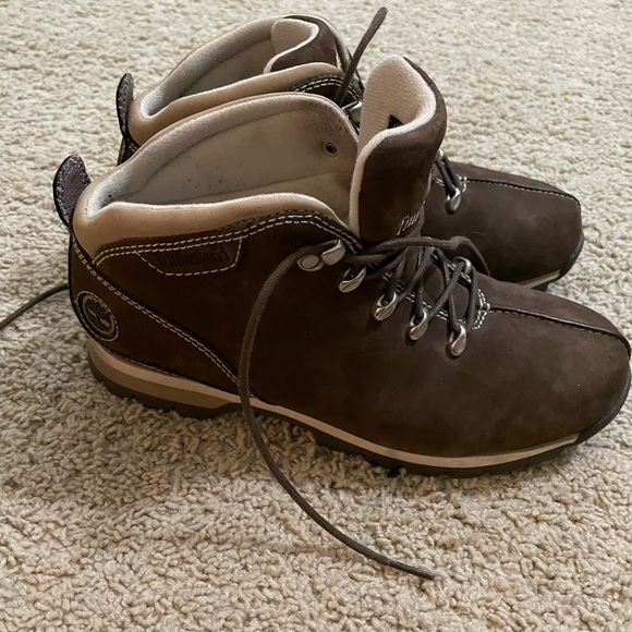 Timberland Women’s Boots - Picture 3 of 10